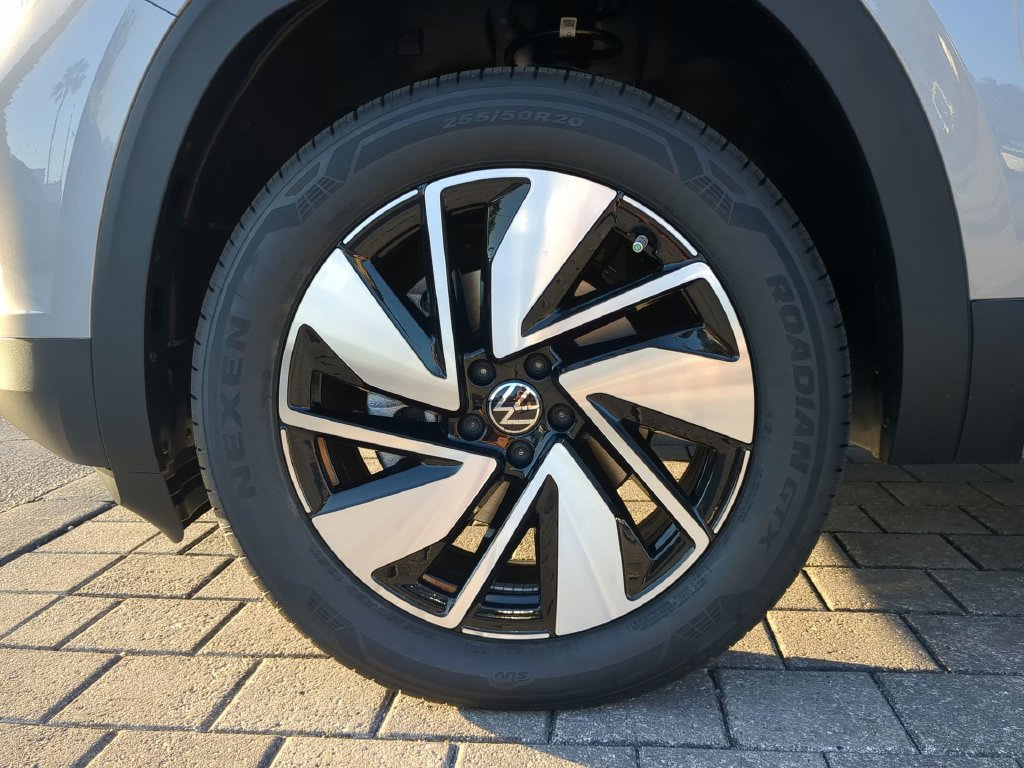 New 2026 Volkswagen Atlas SE FWD image 34