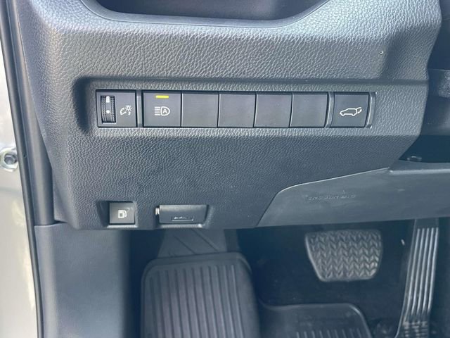 Used 2024 Toyota RAV4 XLE w/ Convenience Package image 21