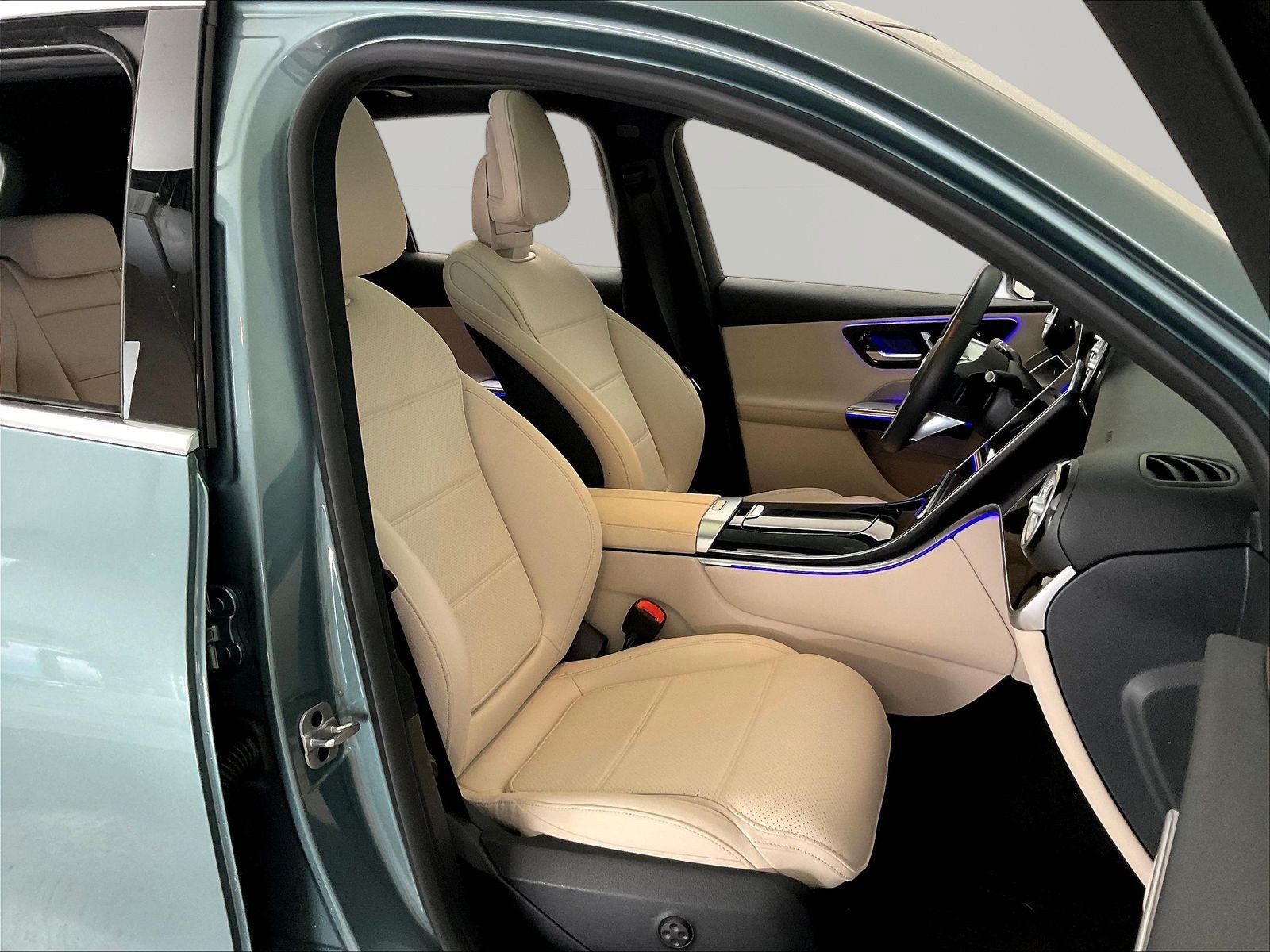 Used 2026 Mercedes-Benz GLC 300 4MATIC image 29