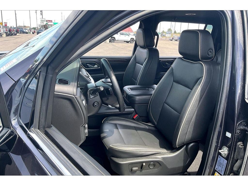 Used 2024 Chevrolet Suburban Premier w/ Max Trailering Package AWD/4WD image 27