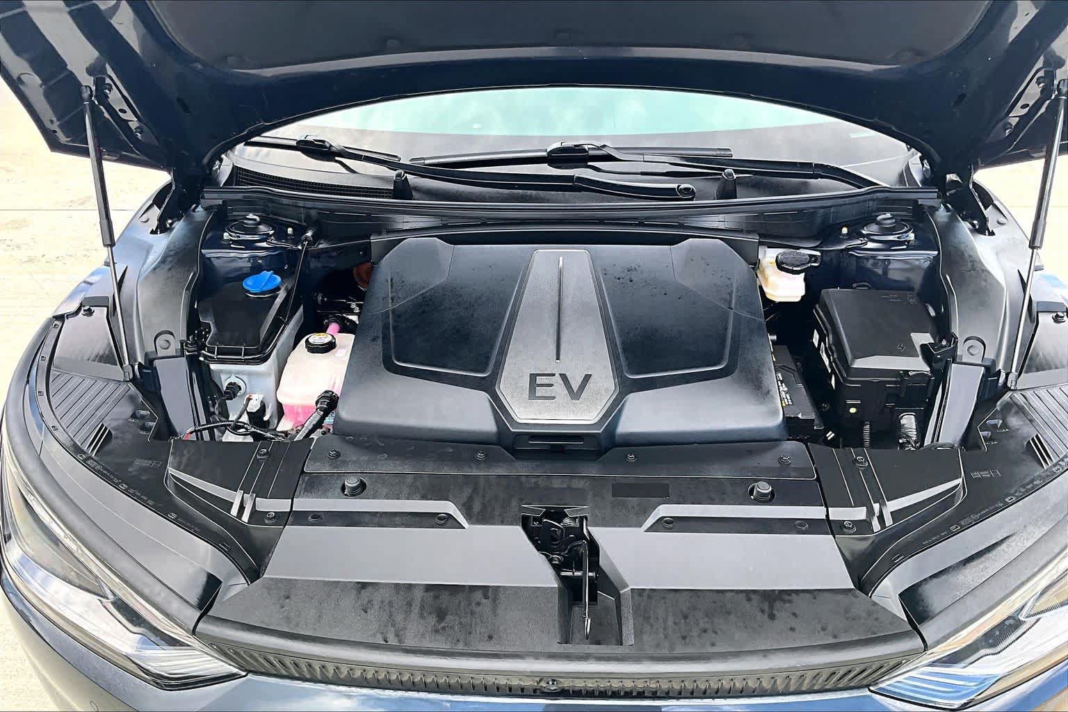Certified 2023 Kia EV6 Wind w/ Wind Technology Package RWD image 29