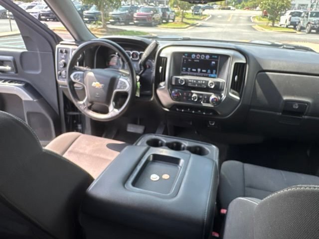 Used 2018 Chevrolet Silverado 1500 LT w/ All Star Edition AWD/4WD image 23