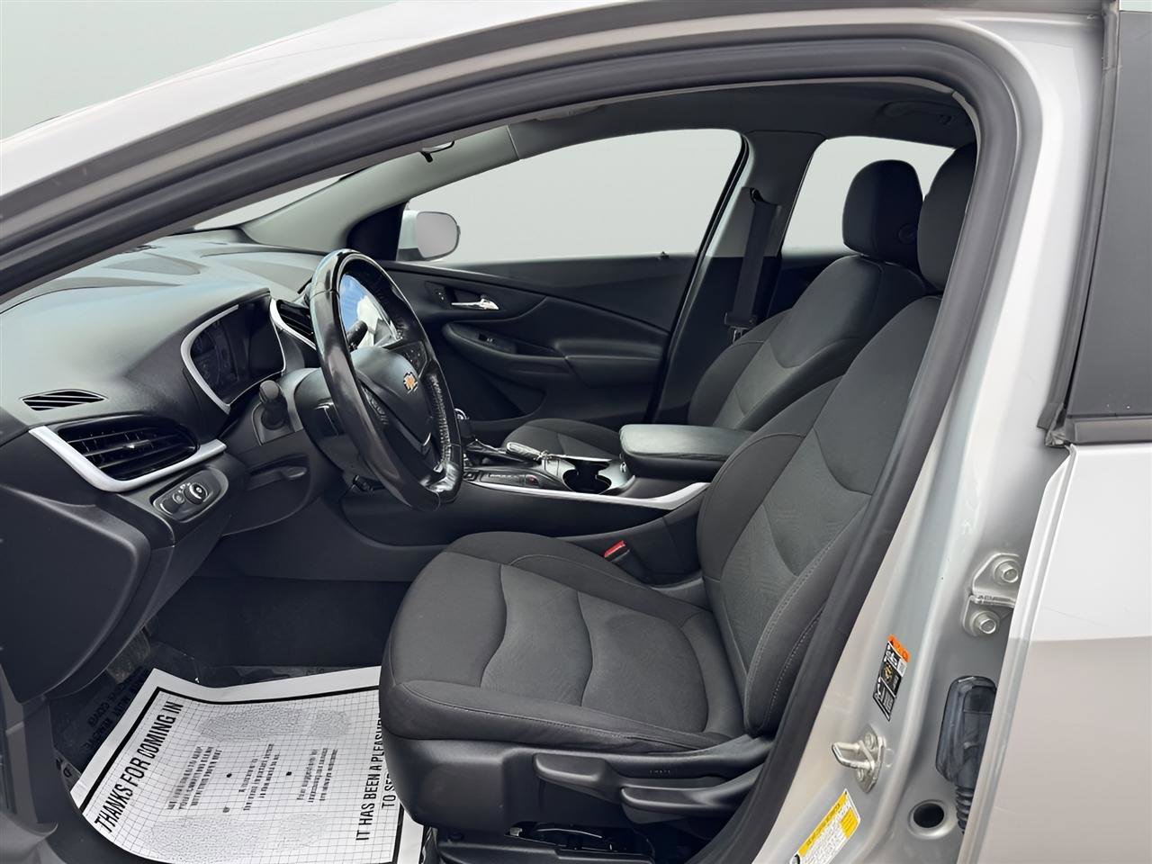 Used 2019 Chevrolet Volt LT w/ Comfort Package image 11