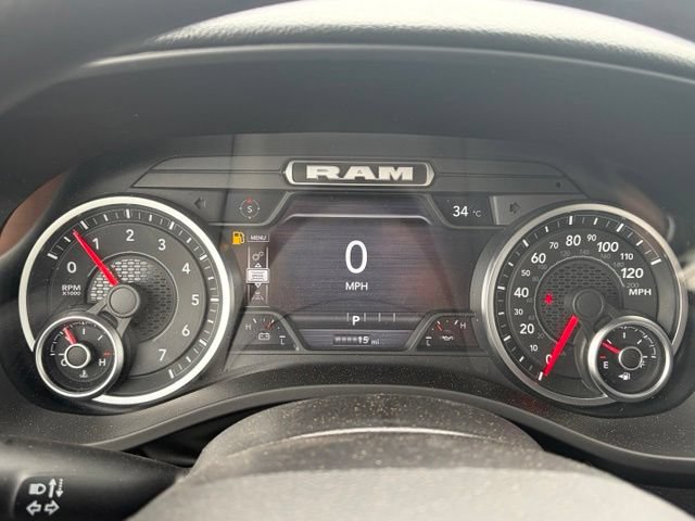 New 2026 RAM 1500 Express AWD/4WD image 17