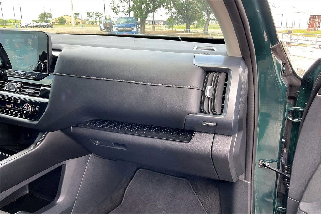 Used 2024 Nissan Pathfinder SL w/ SL Premium Package image 23