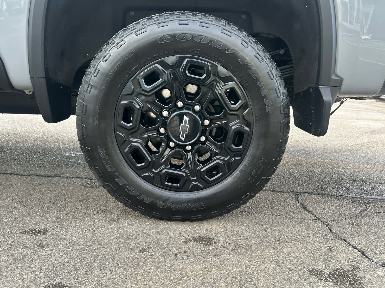 Certified 2024 Chevrolet Silverado 3500 LTZ w/ LTZ Plus Package image 8