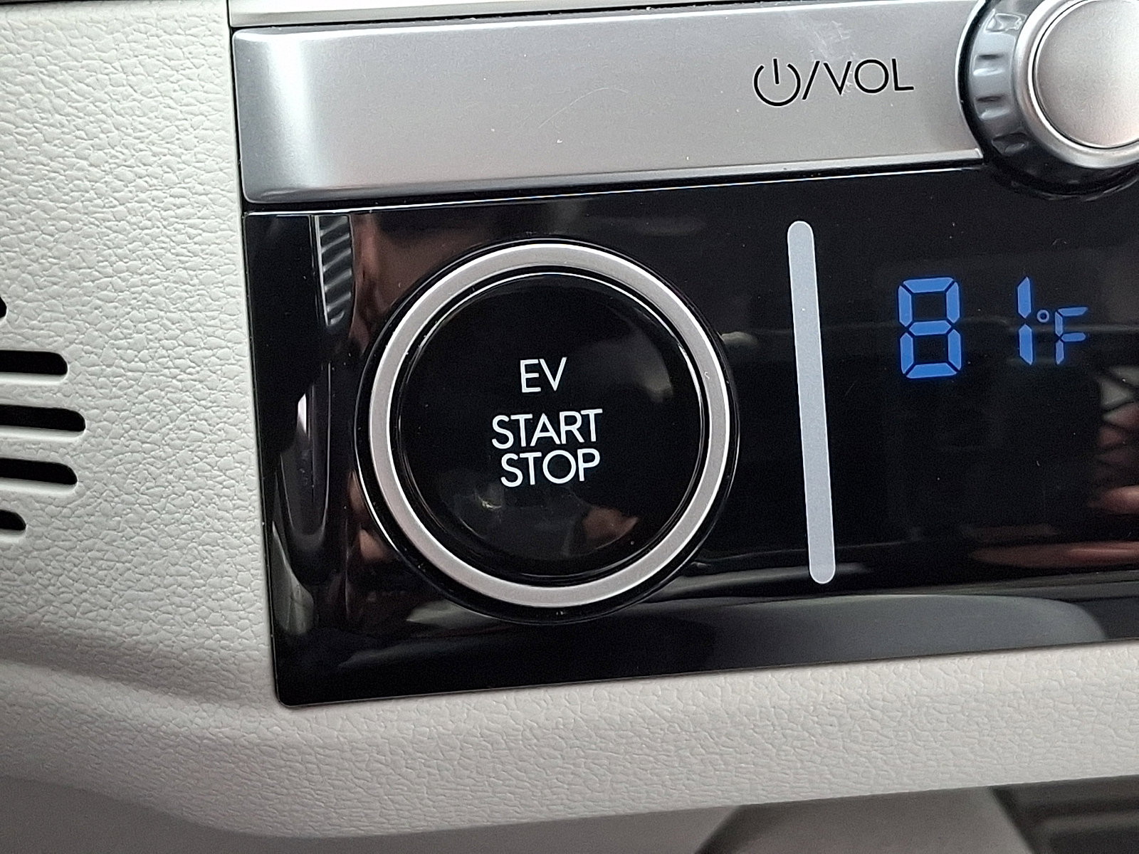 Certified 2023 Hyundai Ioniq 6 SEL AWD/4WD image 25