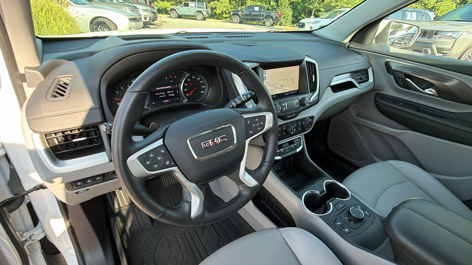 Used 2022 GMC Terrain SLT w/ Infotainment Package II AWD/4WD image 25