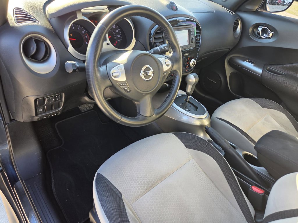 Used 2013 Nissan Juke SV FWD image 21
