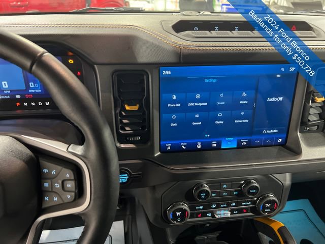 Used 2024 Ford Bronco Badlands image 19