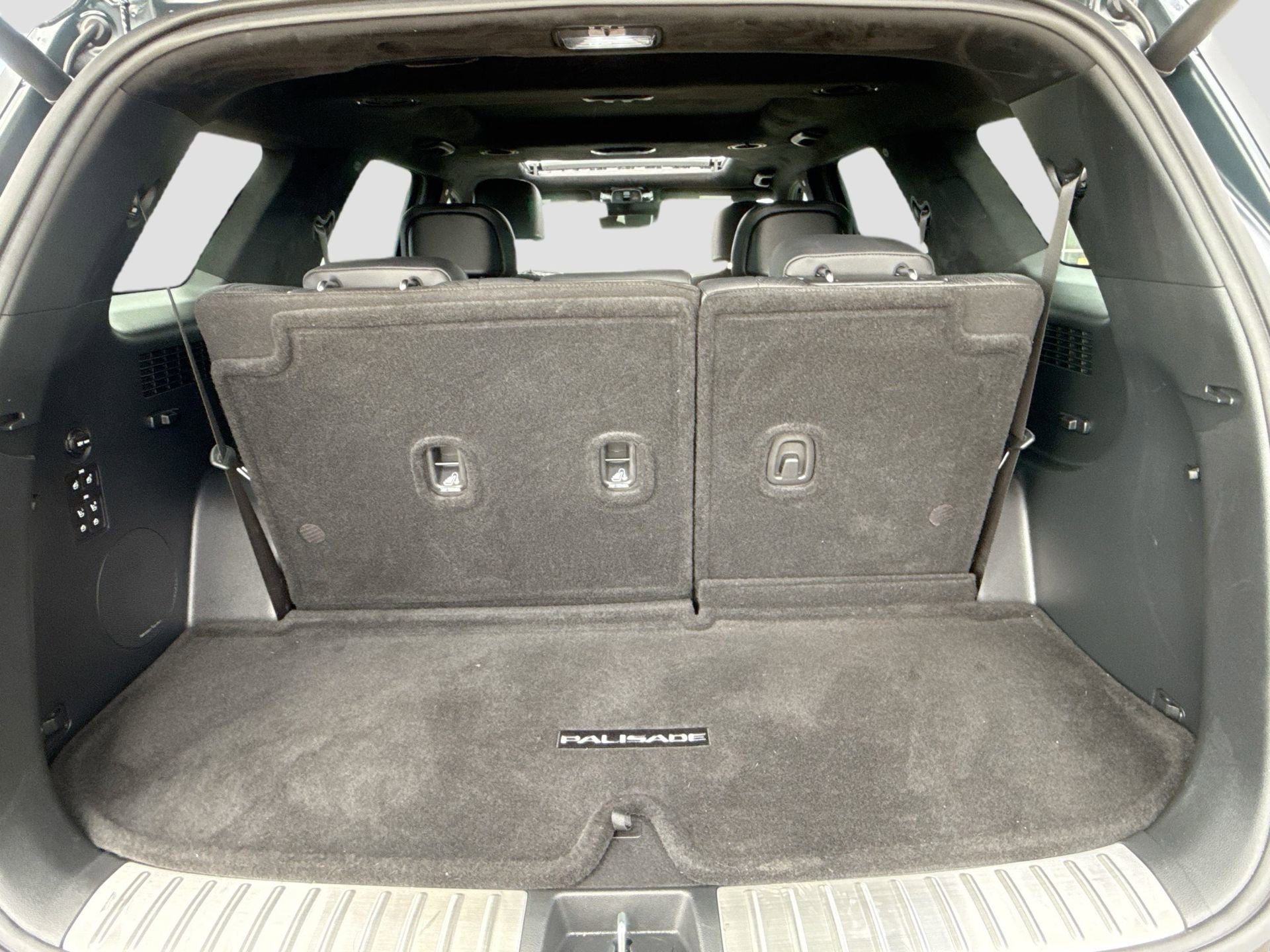 Used 2024 Hyundai Palisade Calligraphy image 29