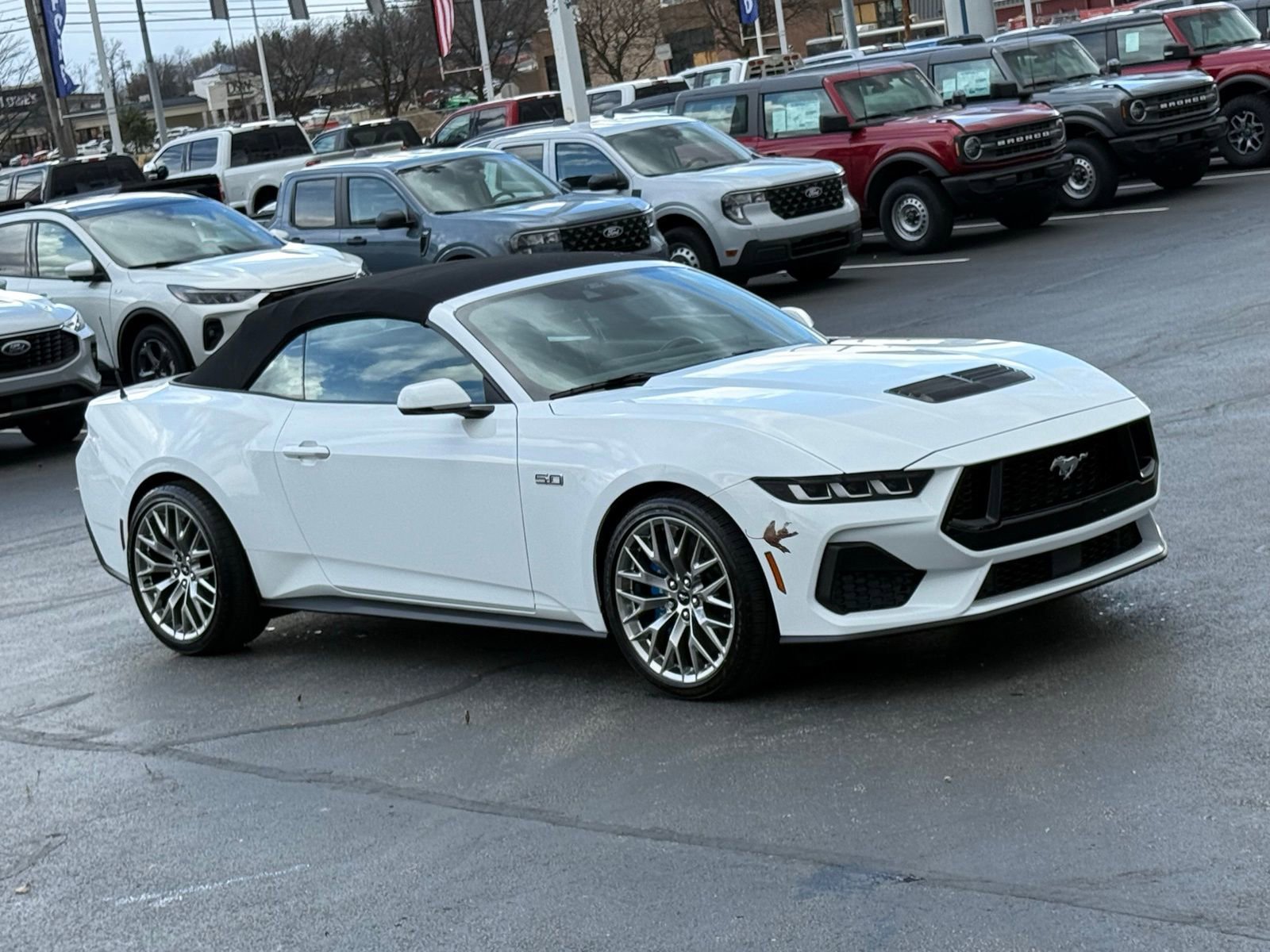Used 2024 Ford Mustang GT Premium image 37