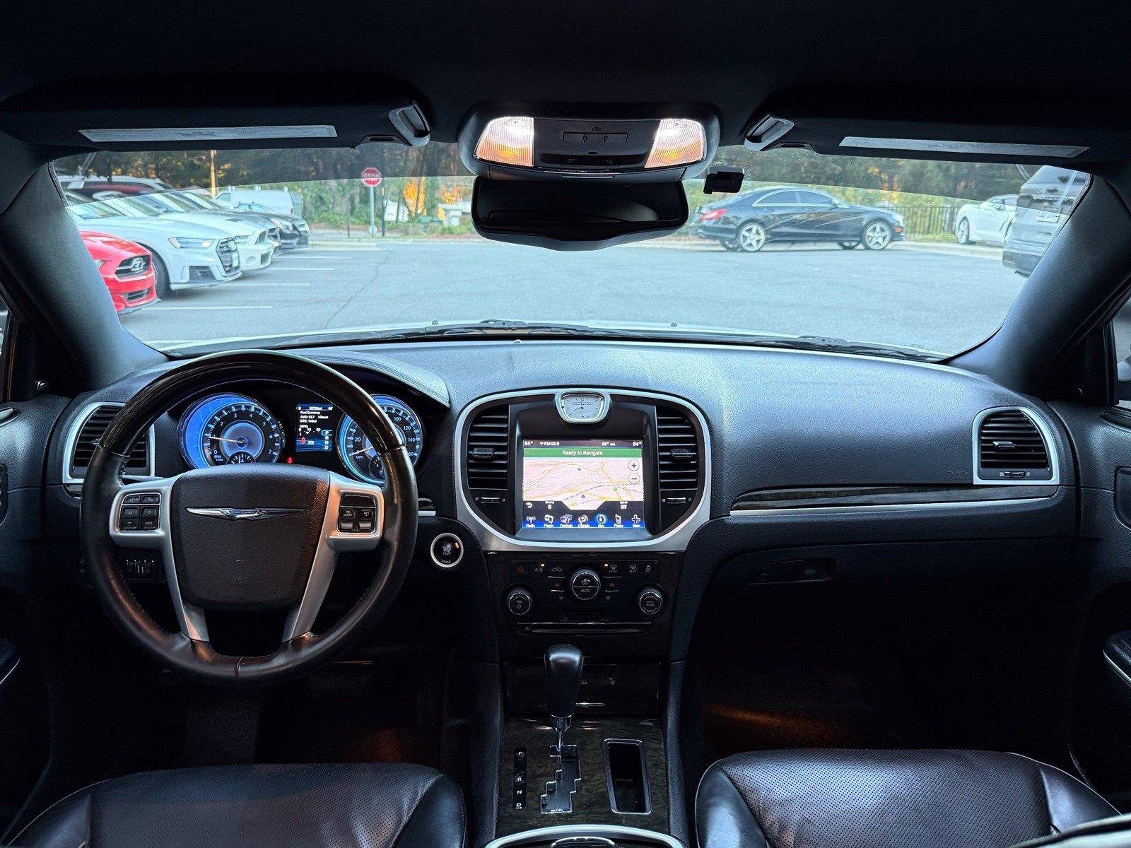Used 2014 Chrysler 300 C RWD image 30