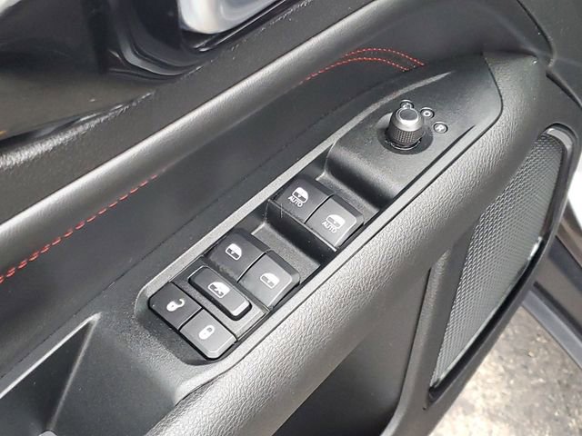 Used 2022 Jeep Compass Trailhawk w/ Trailhawk Convenience Group image 12