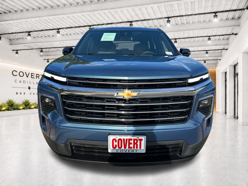 Used 2024 Chevrolet Traverse LT FWD video 2