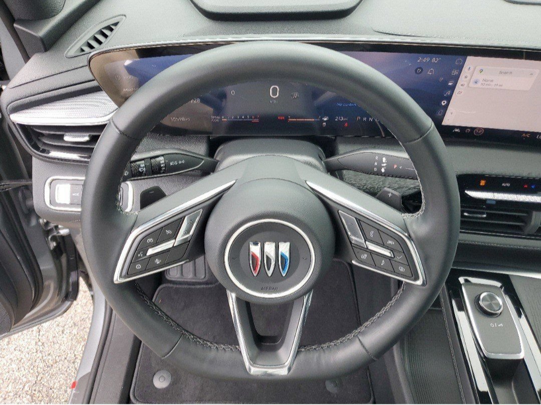 Used 2025 Buick Enclave Sport Touring w/ Power Package FWD image 23