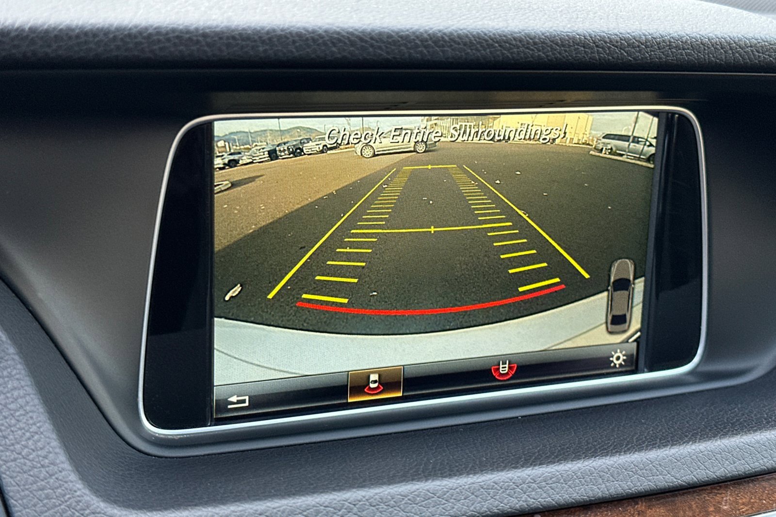 Used 2016 Mercedes-Benz E 350 4MATIC Sedan image 22