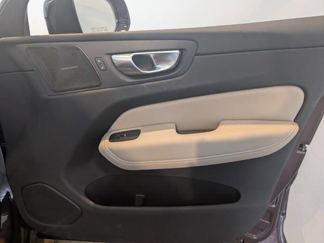 Used 2026 Volvo XC60 B5 Plus w/ Climate Package image 30