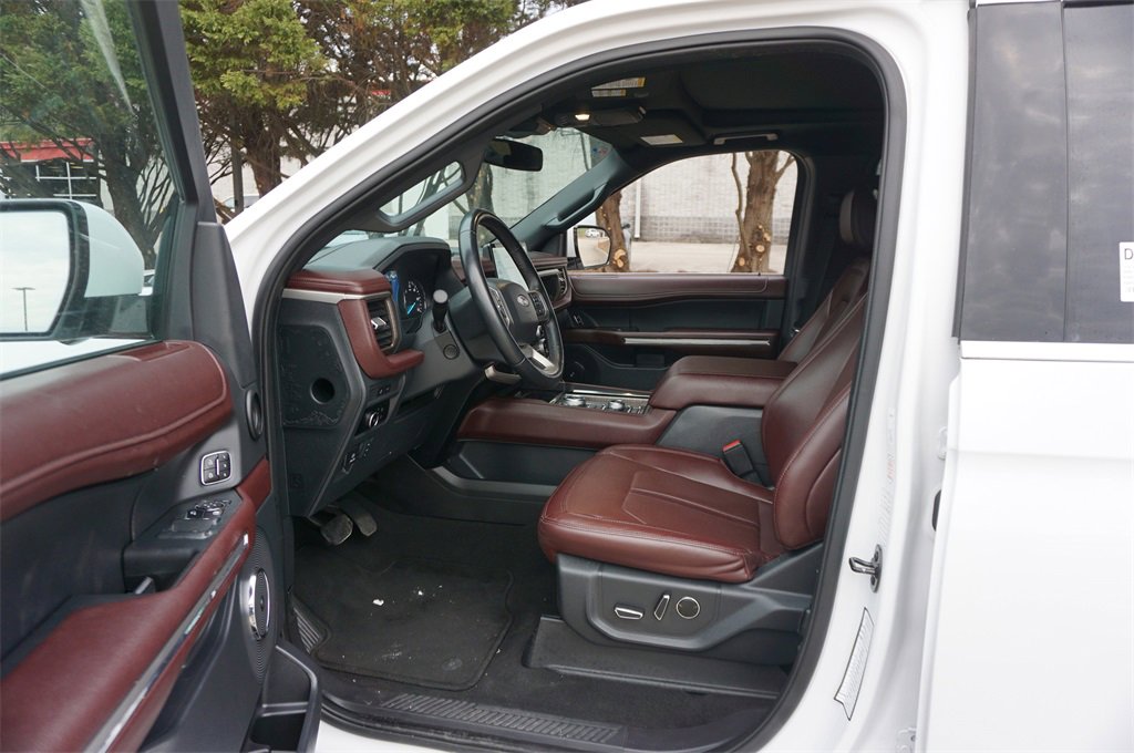 Used 2024 Ford Expedition Max Limited image 2