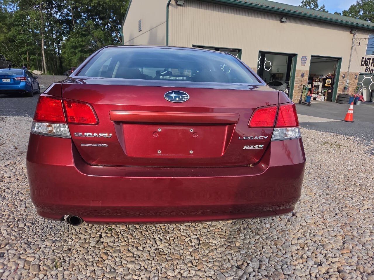Used 2012 Subaru Legacy 2.5i Premium AWD/4WD image 5