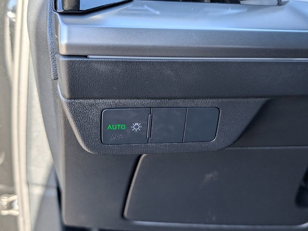 Used 2022 Audi Q4 e-tron Premium Plus image 26