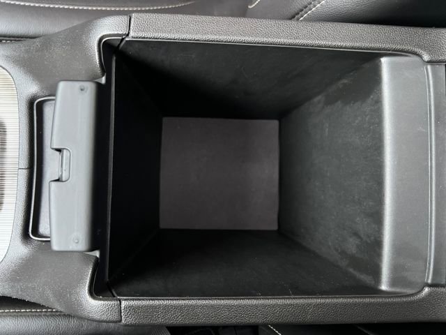 Used 2020 GMC Acadia SLT w/ Premium Package image 28