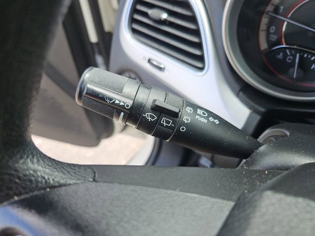 Used 2017 Dodge Journey SE image 22