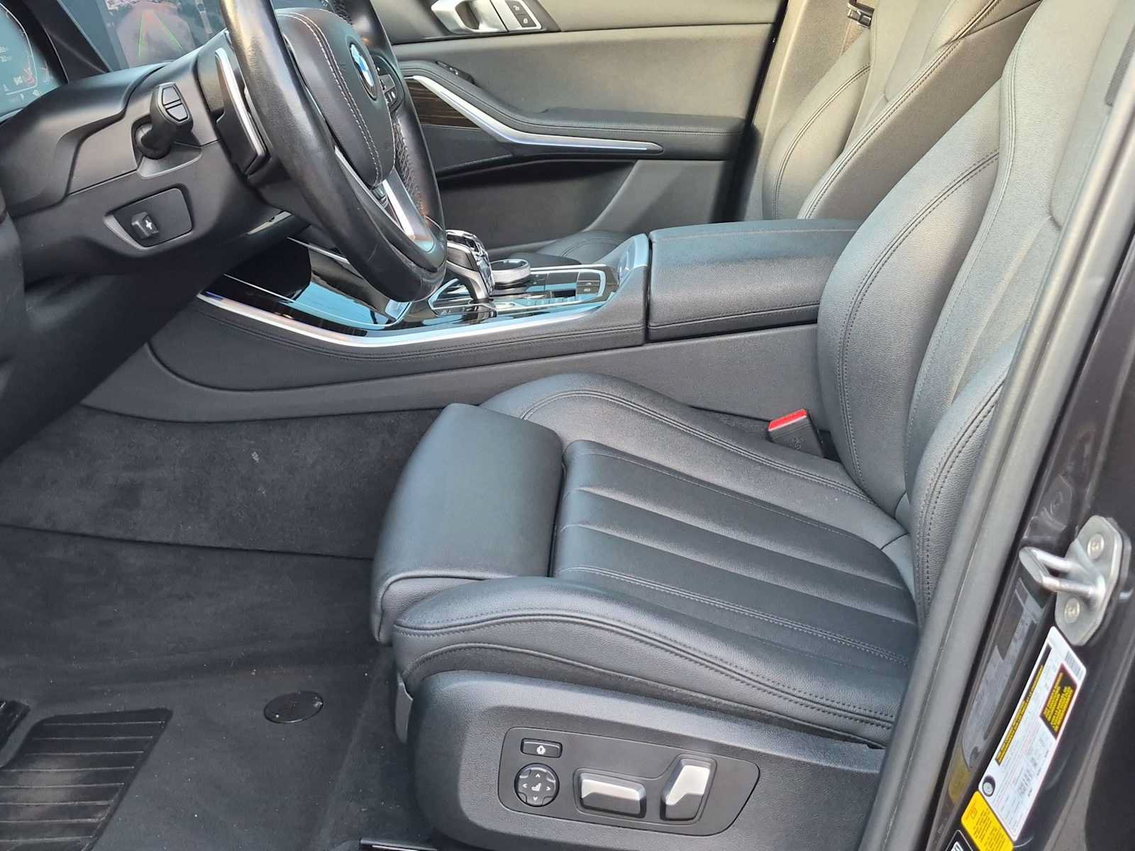 Used 2019 BMW X5 xDrive40i w/ Premium Package 2 AWD/4WD image 17