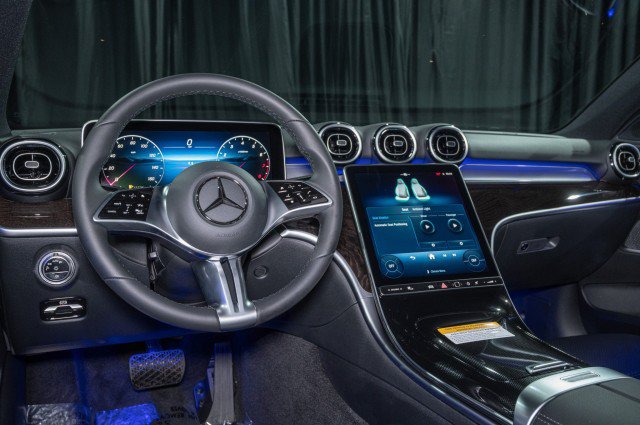 Used 2026 Mercedes-Benz C 300 Sedan image 18
