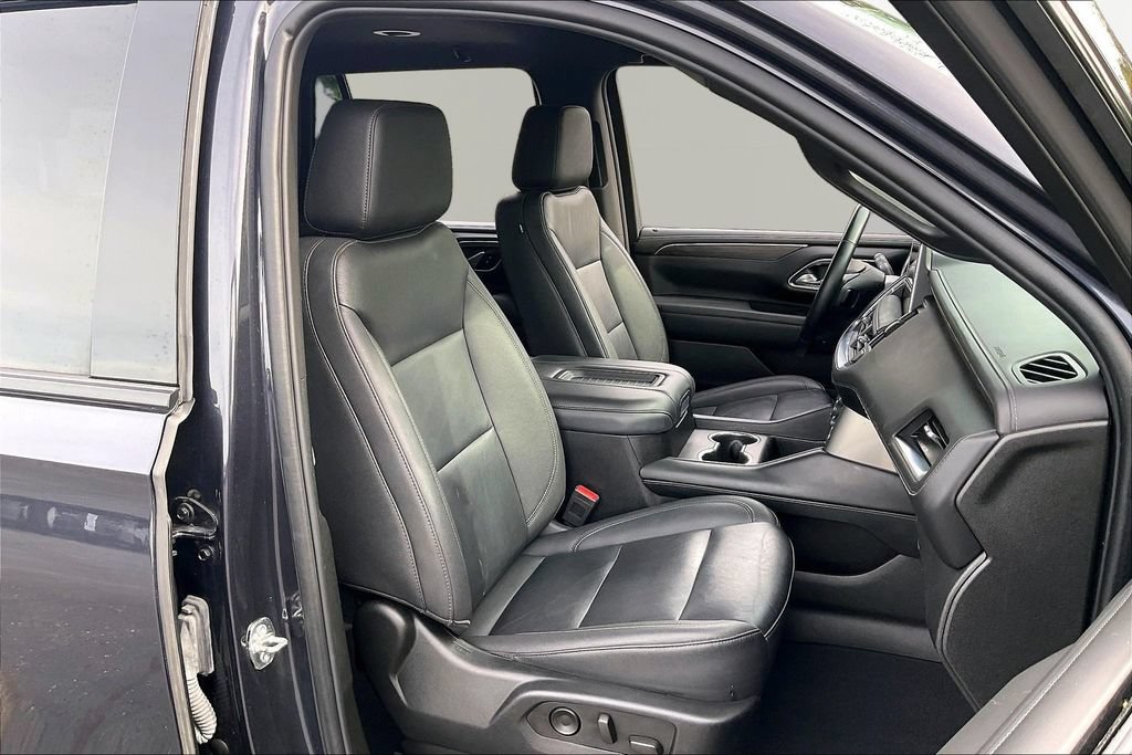 Used 2024 Chevrolet Tahoe Z71 w/ Z71 Off-Road Package AWD/4WD image 31