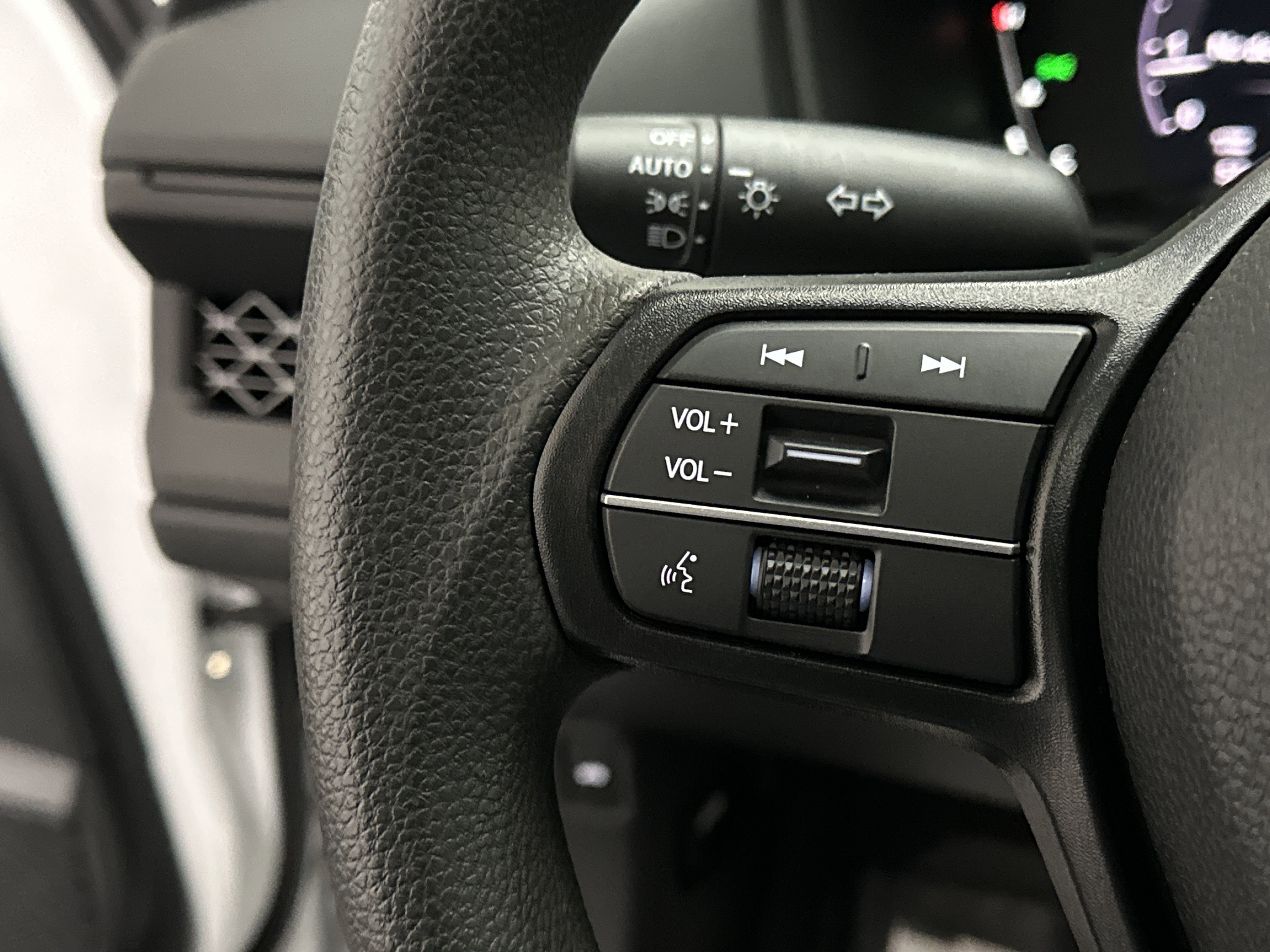 Used 2024 Honda Accord EX image 25