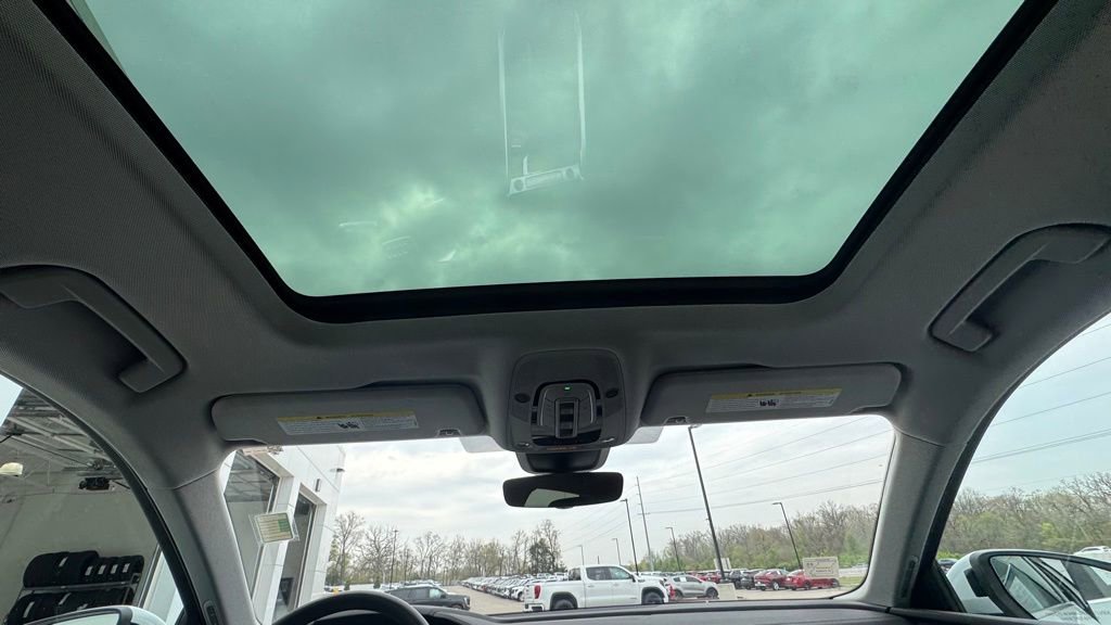 Used 2023 Audi e-tron Premium Plus image 13