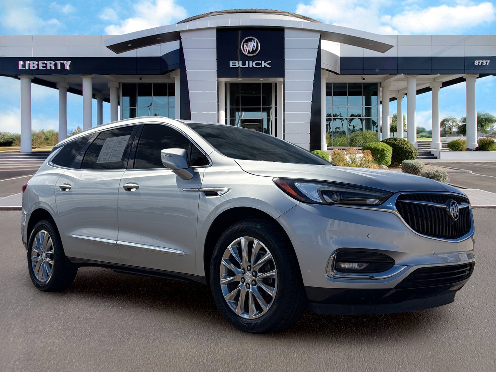 Used 2020 Buick Enclave Premium w/ Surround and Sites Package FWD image 2