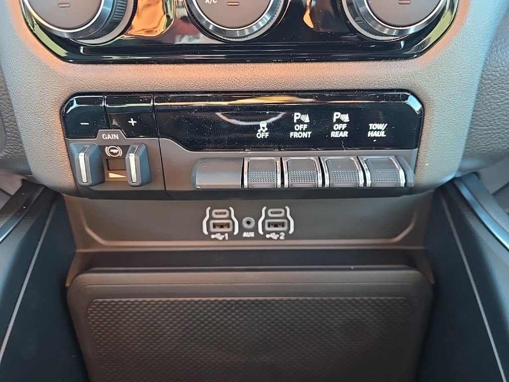 New 2026 RAM 1500 Big Horn AWD/4WD image 39