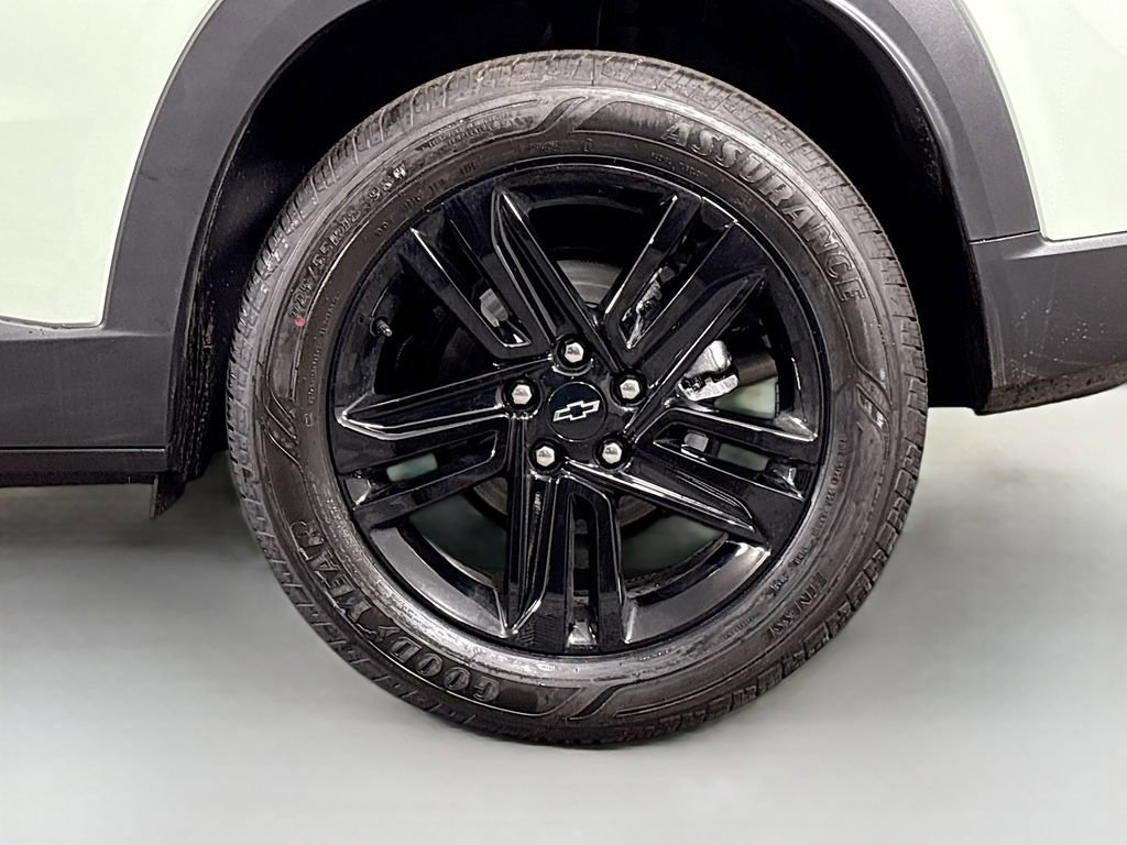 New 2026 Chevrolet Trax ACTIV w/ Sunroof Package image 31