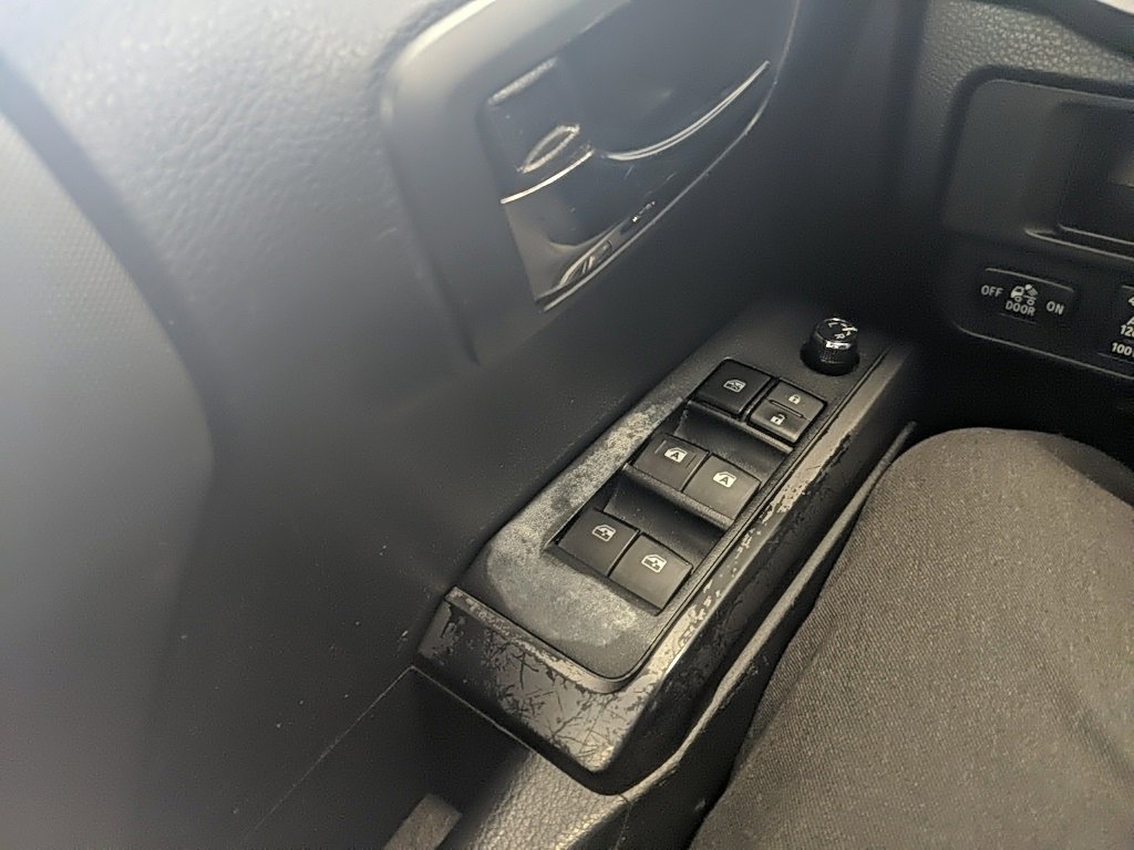 Used 2018 Toyota Tacoma TRD Off-Road image 23