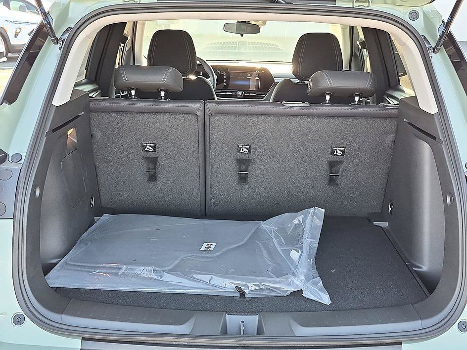 New 2026 Chevrolet TrailBlazer LT w/ Midnight Edition AWD/4WD image 31