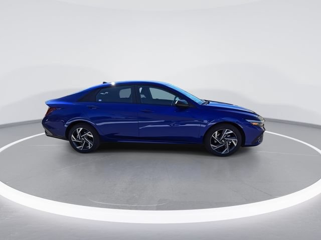 Certified 2025 Hyundai Elantra Sport FWD image 9