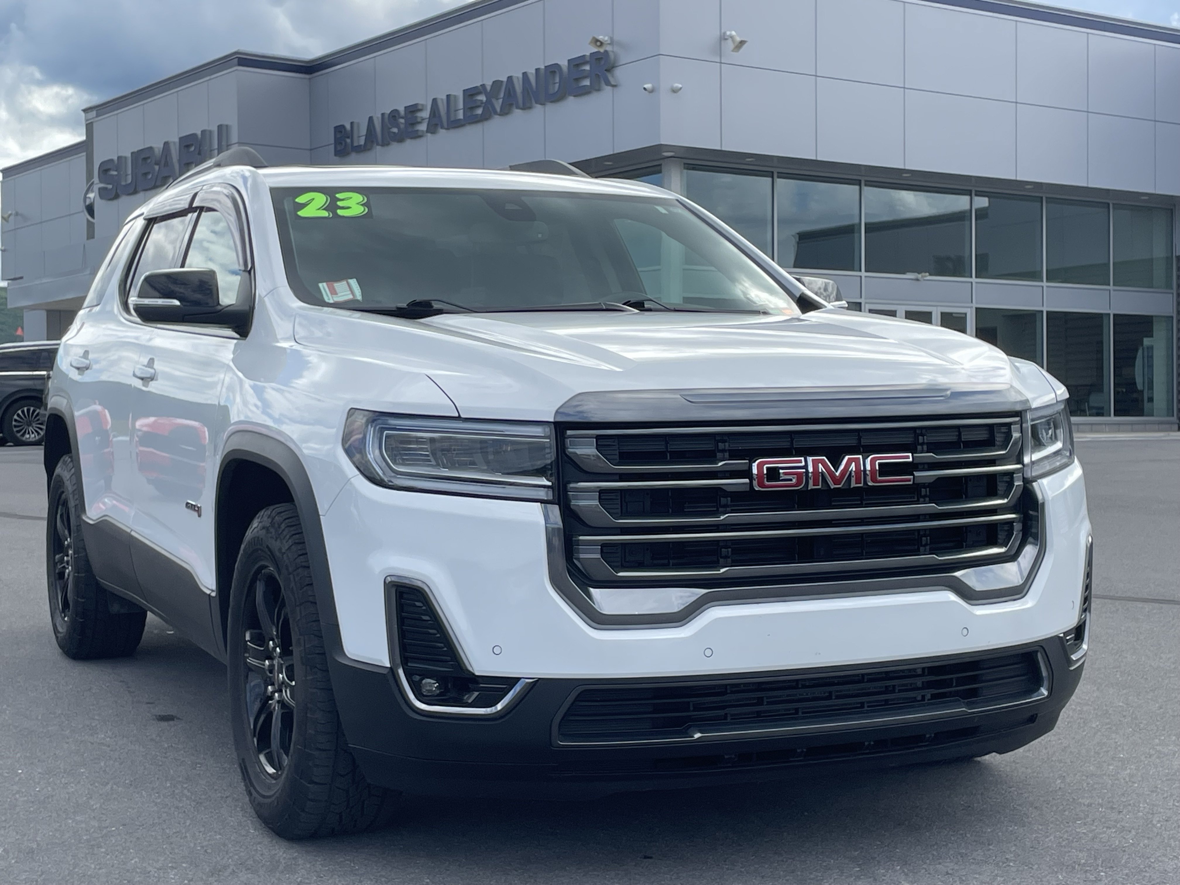 Used 2023 GMC Acadia AT4 w/ Preferred Package AWD/4WD image 1