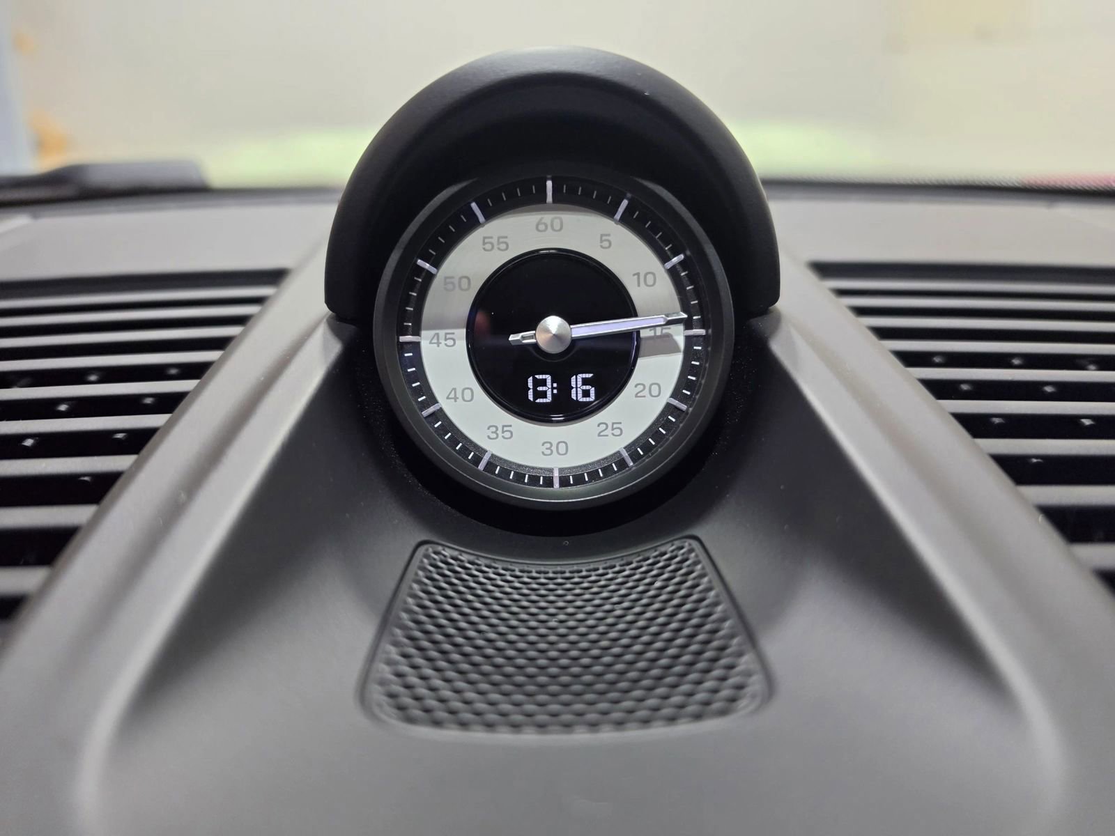 Used 2024 Porsche 911 Carrera GTS w/ Premium Package RWD image 72