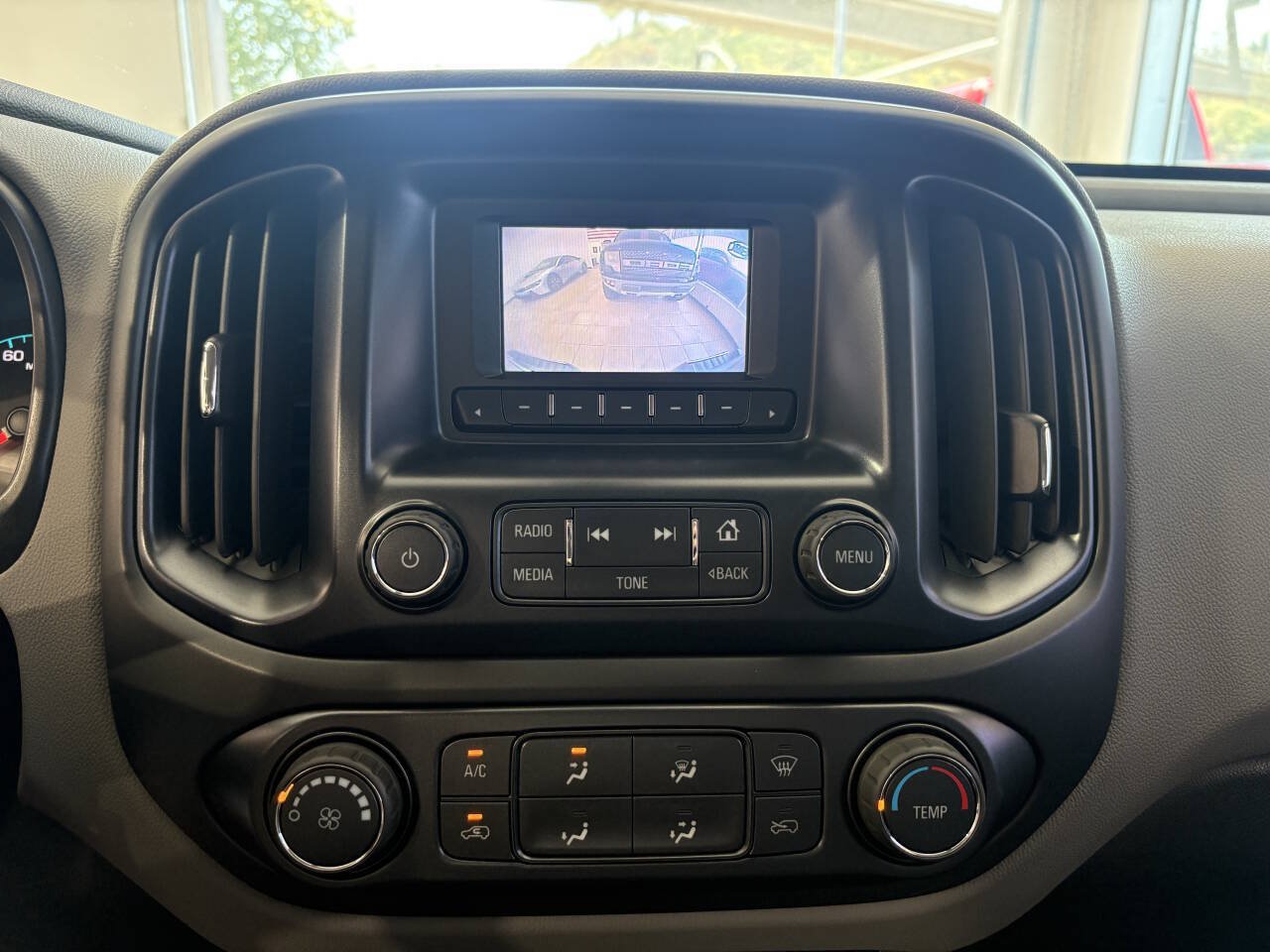 Used 2017 Chevrolet Colorado 2WD Extended Cab image 21