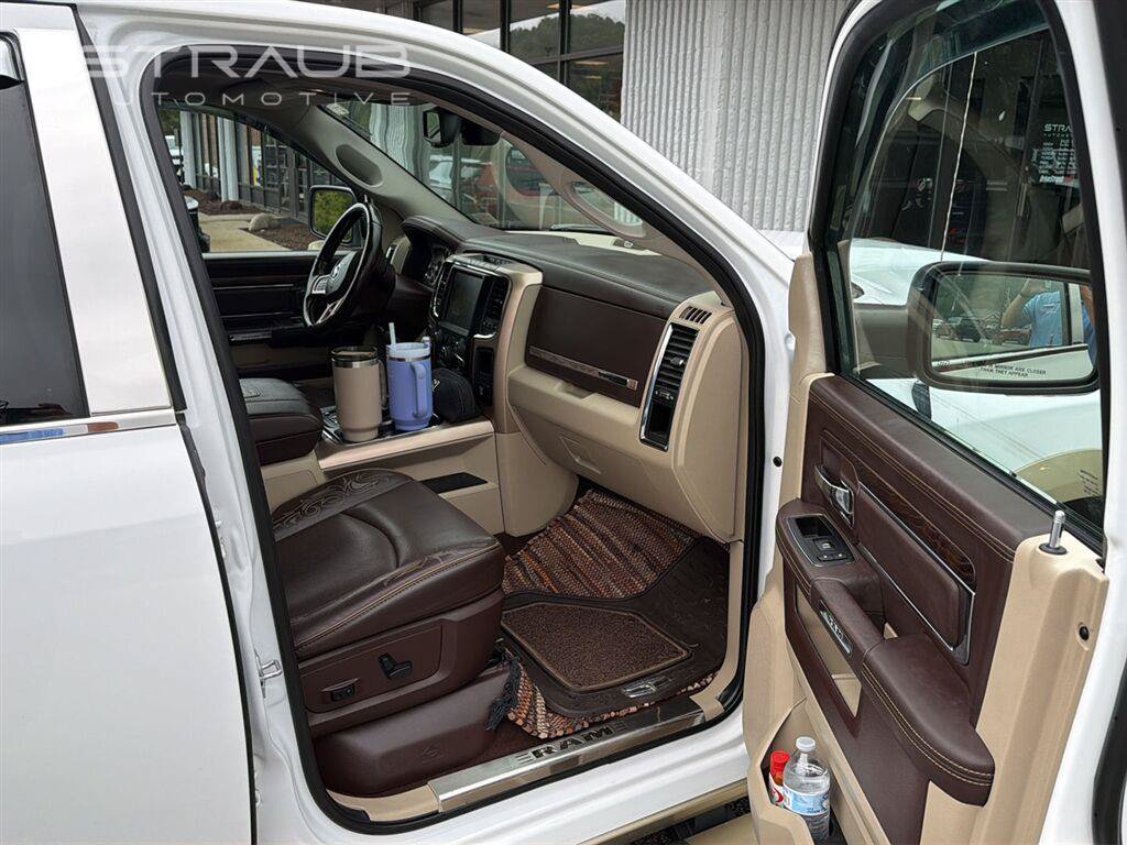 Used 2016 RAM 1500 Laramie Longhorn w/ Convenience Group AWD/4WD image 12