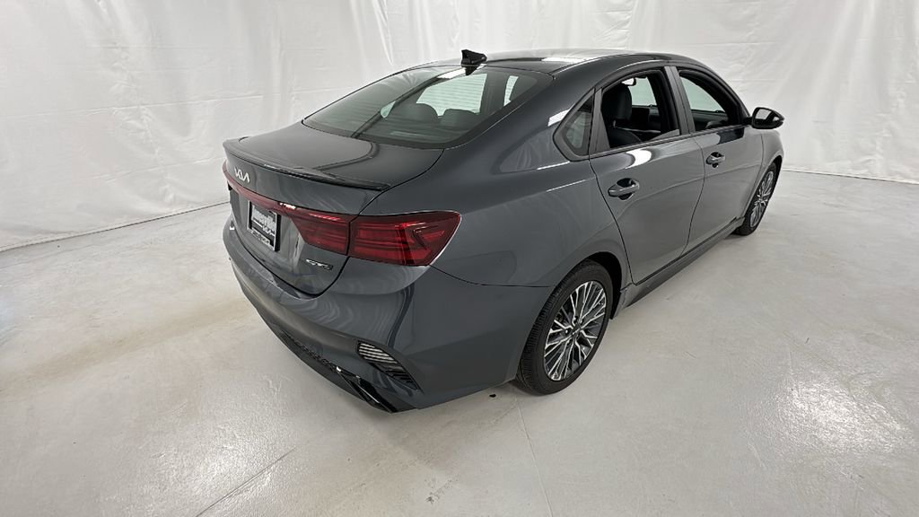 Used 2024 Kia Forte GT-Line image 3