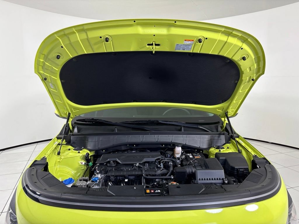 Used 2025 Hyundai Kona SE FWD image 11
