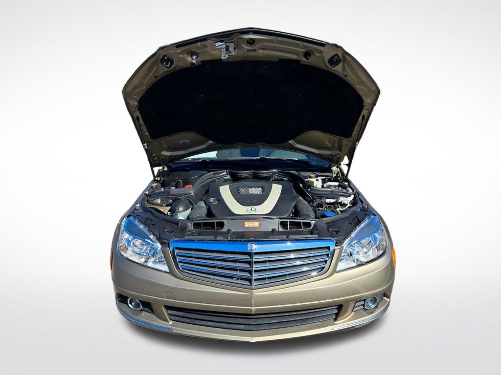 Used 2011 Mercedes-Benz C 300 Sedan image 15