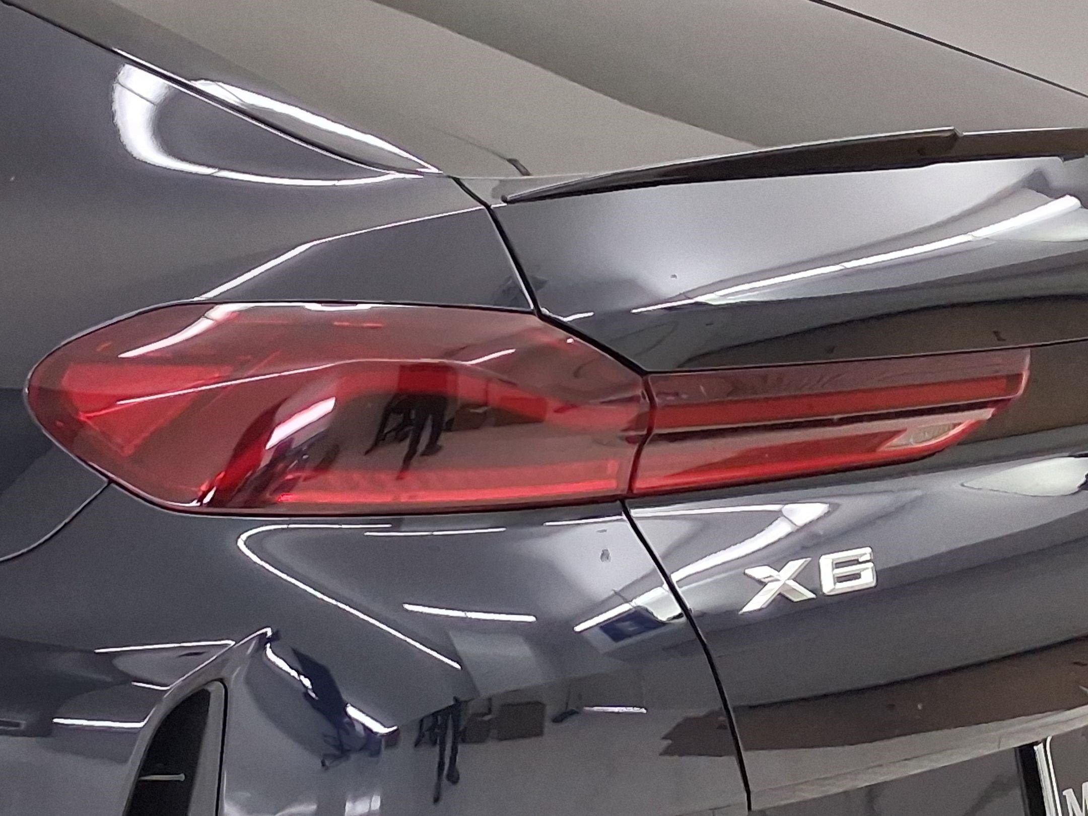 New 2026 BMW X6 xDrive40i w/ Executive Package AWD/4WD image 11