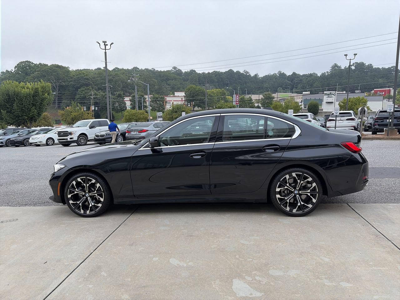 Certified 2026 BMW 330i Sedan RWD image 5