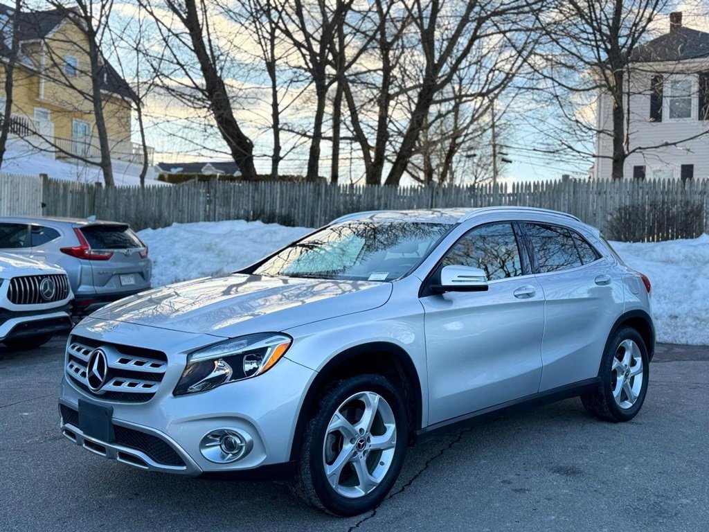 Used 2018 Mercedes-Benz GLA 250 4MATIC image 2