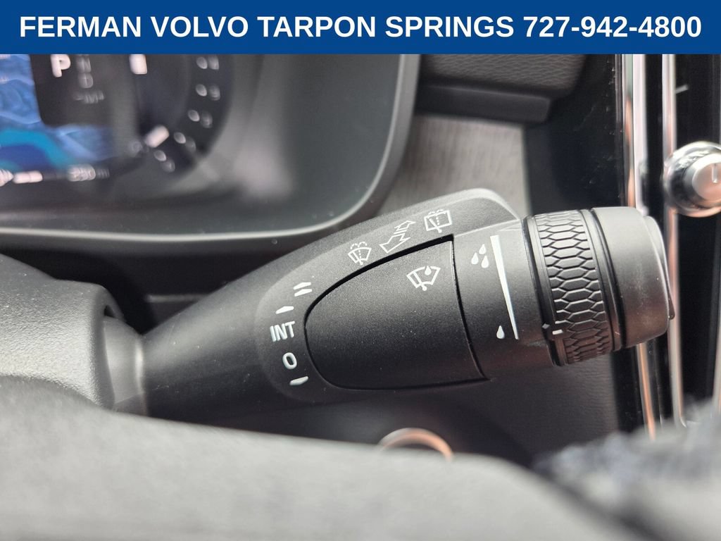 New 2026 Volvo XC40 B5 Plus w/ Climate Package AWD/4WD image 32