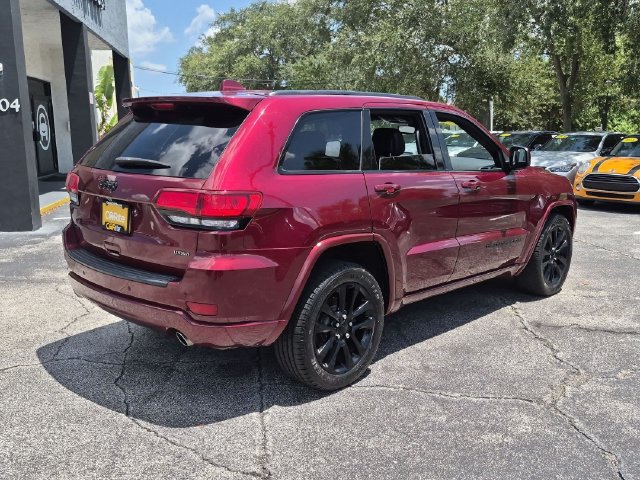 Used 2019 Jeep Grand Cherokee Altitude AWD/4WD image 5